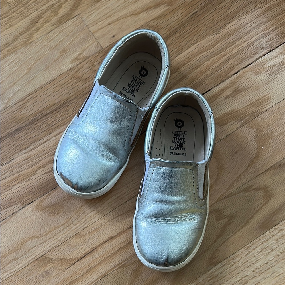 Little Feet Walk The Earth Leather Silver Kids Slip-On Shoes